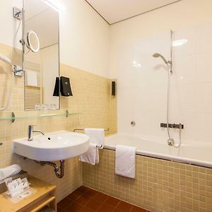 Superior Zimmer mit Kingsize-Bett
